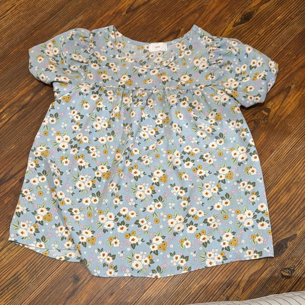 Girls size 8 Top - 12 PM brand - EUC